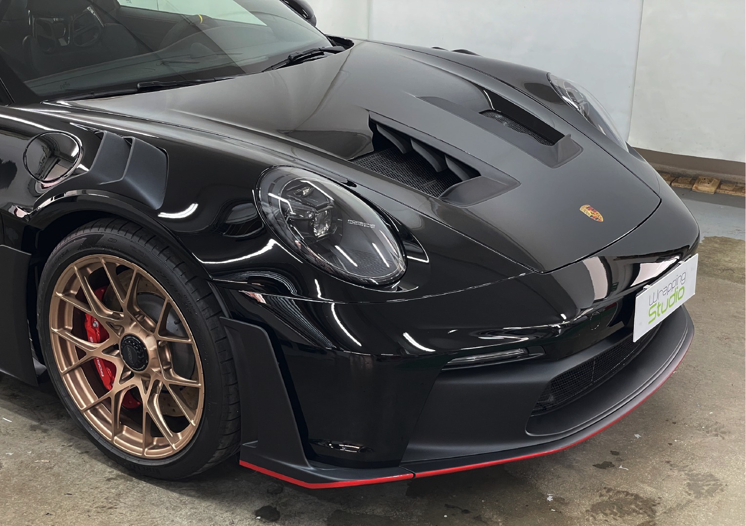 <b>Click to open image!</b> <b>Navigation tip:</b> Hover mouse on top of the right or left side of the image to see the next or previous image respectively.<br /><br />You are browsing images from the article:<br /><span class="sigProPopupCaption"></span>