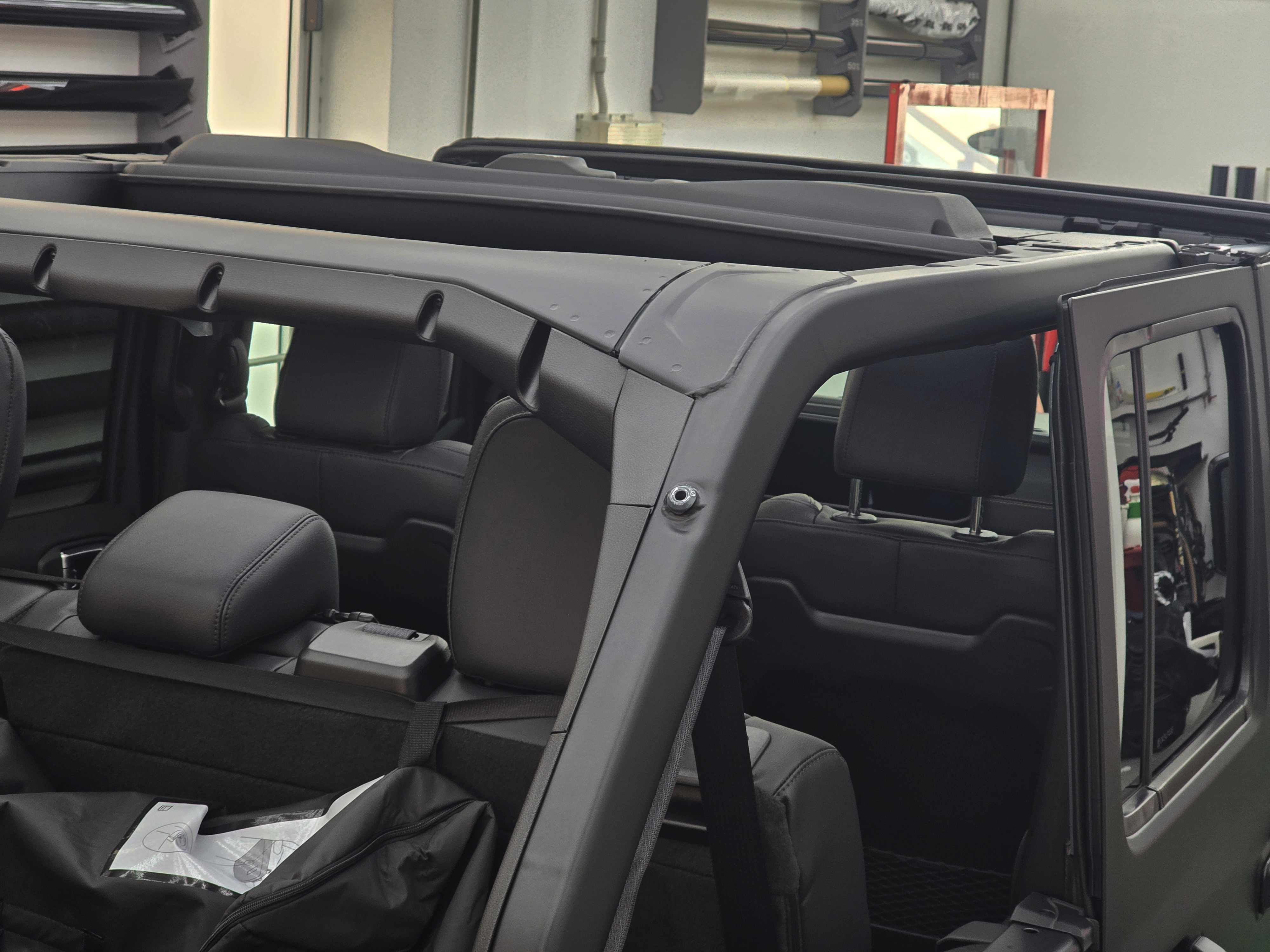 <b>Click to open image!</b> <b>Navigation tip:</b> Hover mouse on top of the right or left side of the image to see the next or previous image respectively.<br /><br />You are browsing images from the article:<br /><span class="sigProPopupCaption"></span>