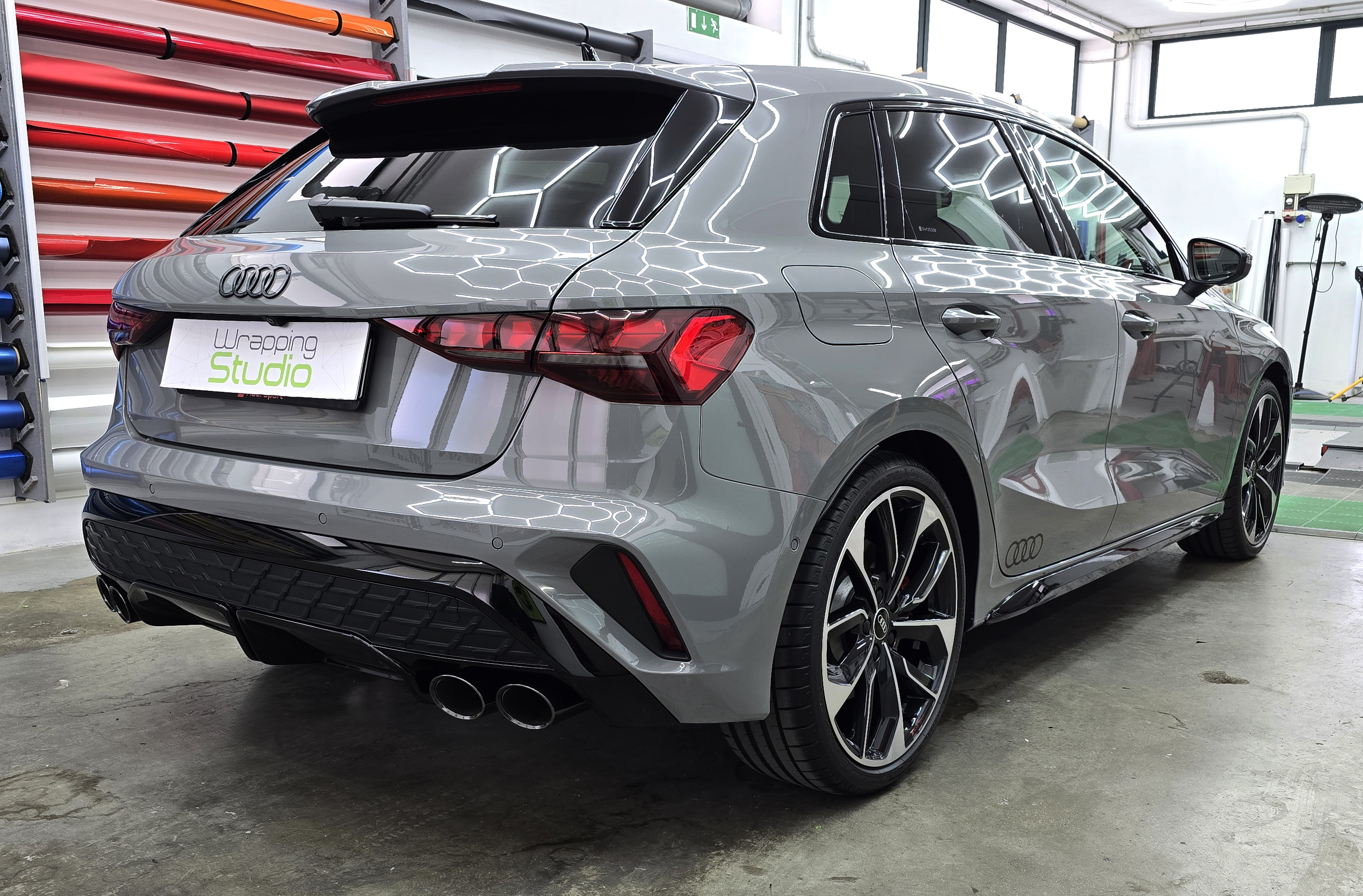 <b>Click to open image!</b> <b>Navigation tip:</b> Hover mouse on top of the right or left side of the image to see the next or previous image respectively.<br /><br />You are browsing images from the article:<br /><span class="sigProPopupCaption"></span>