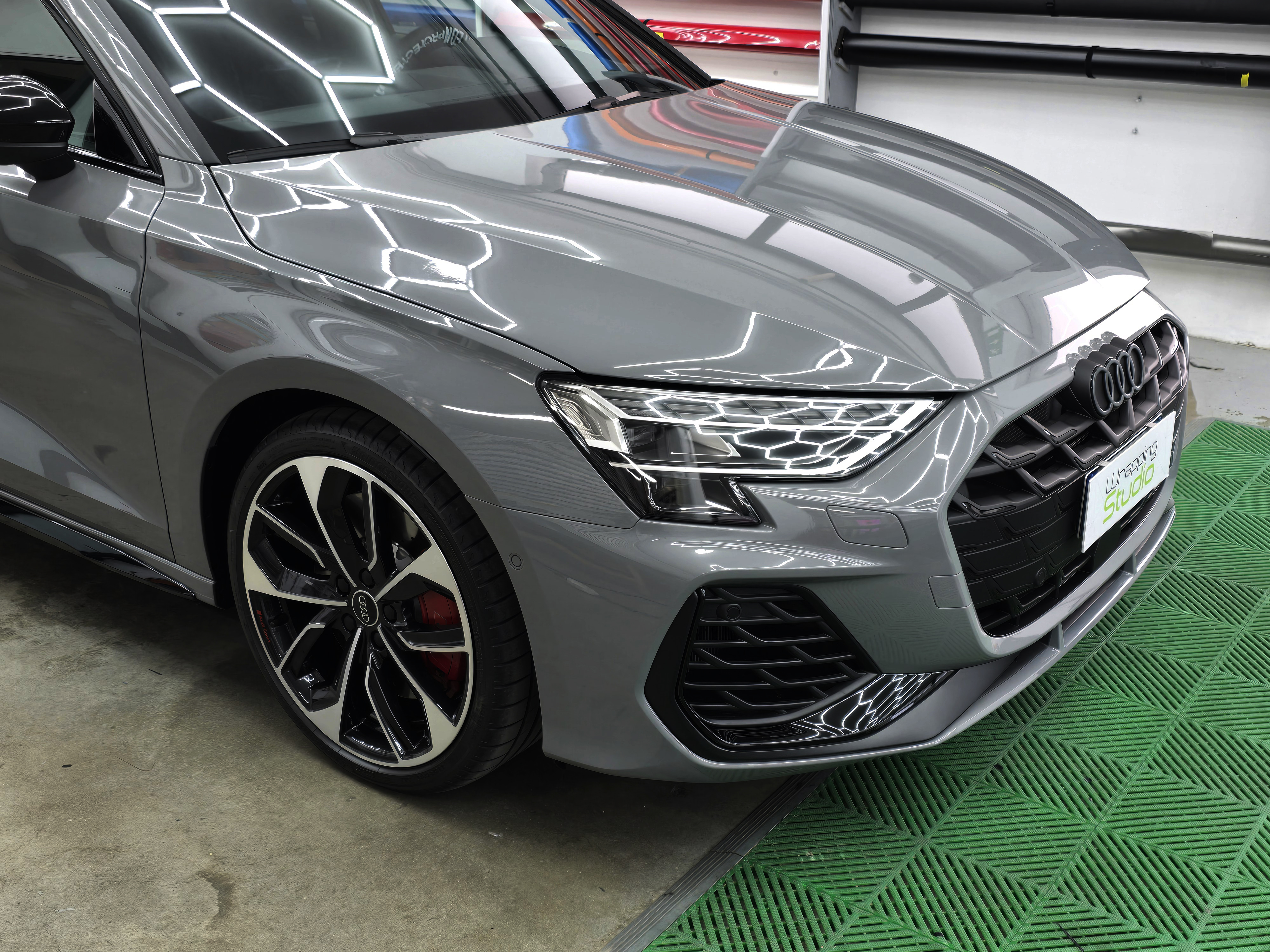 <b>Click to open image!</b> <b>Navigation tip:</b> Hover mouse on top of the right or left side of the image to see the next or previous image respectively.<br /><br />You are browsing images from the article:<br /><span class="sigProPopupCaption"></span>