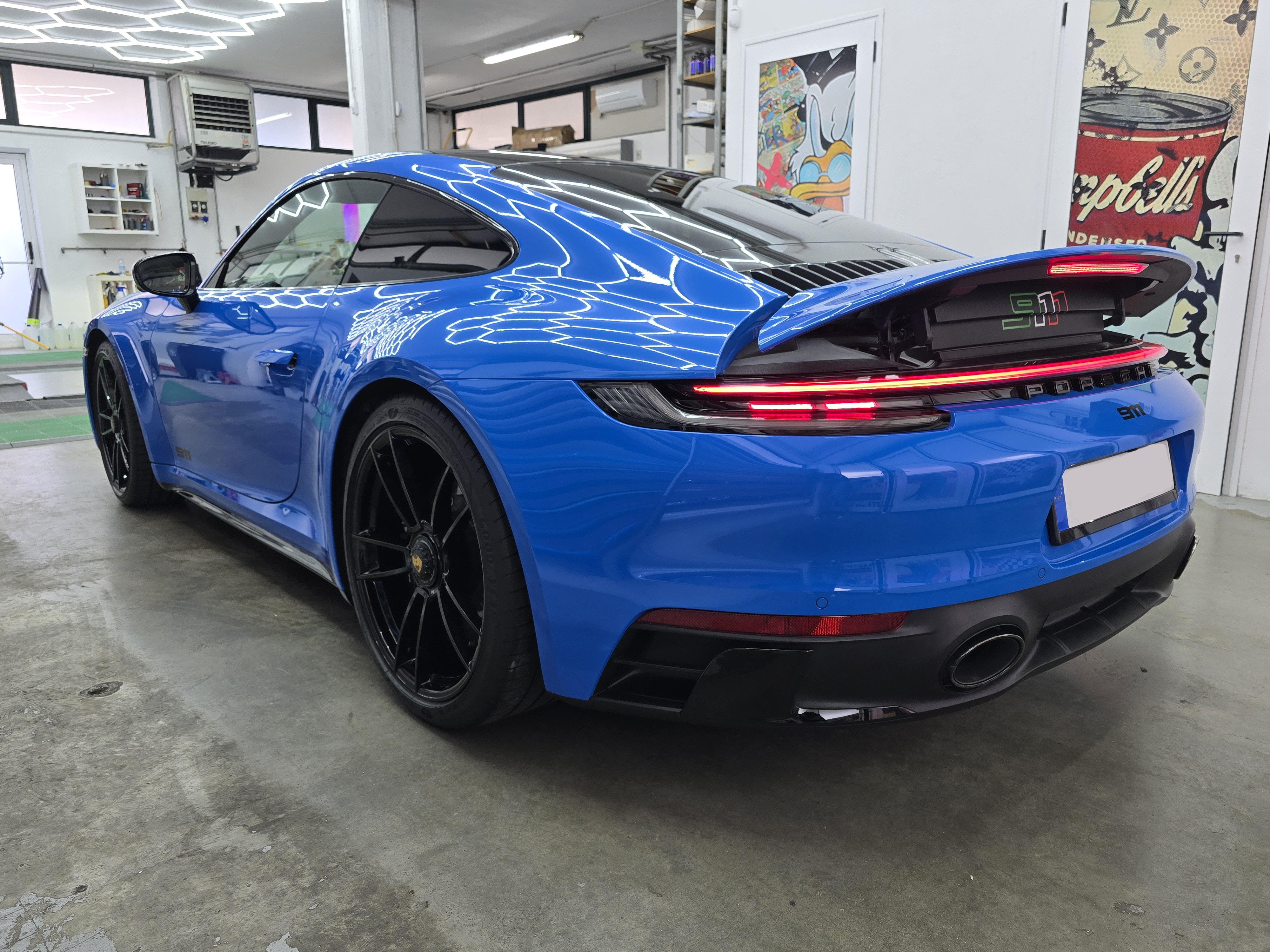 <b>Click to open image!</b> <b>Navigation tip:</b> Hover mouse on top of the right or left side of the image to see the next or previous image respectively.<br /><br />You are browsing images from the article:<br /><span class="sigProPopupCaption"></span>