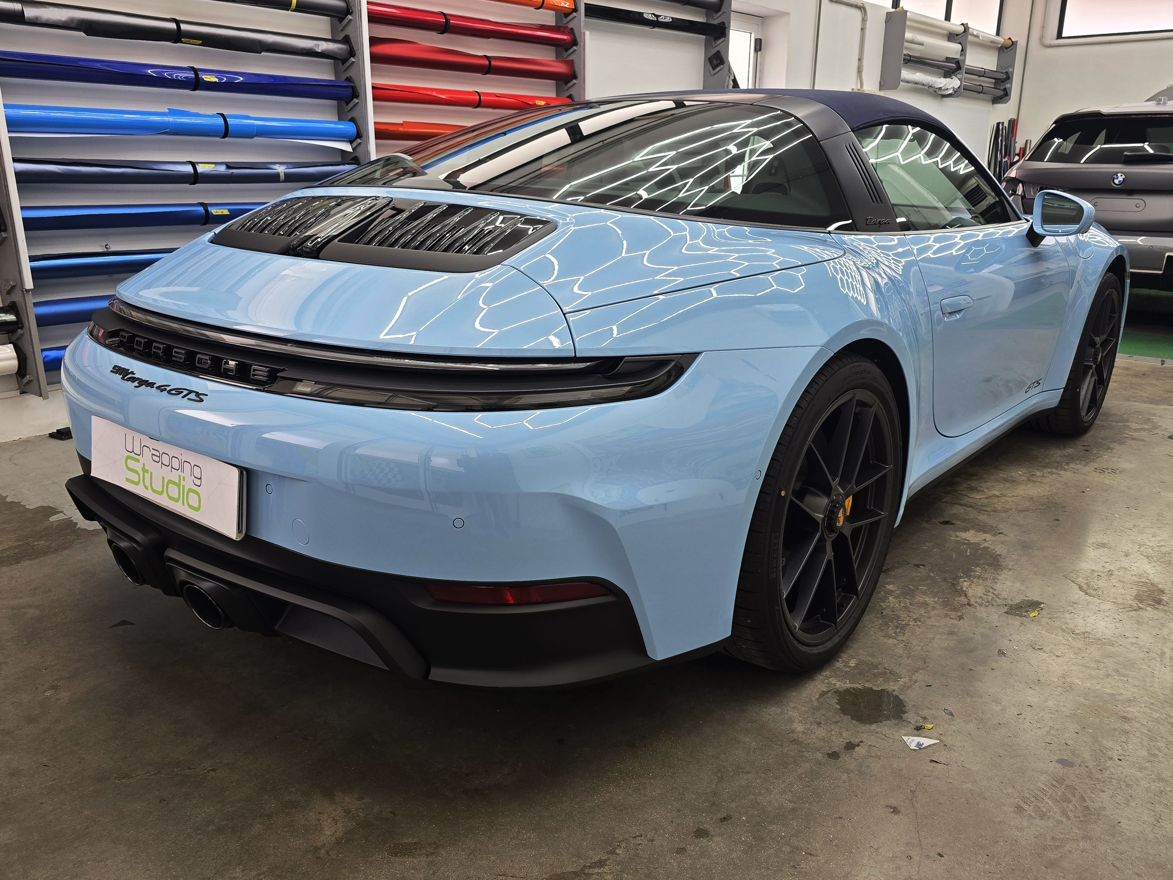 <b>Click to open image!</b> <b>Navigation tip:</b> Hover mouse on top of the right or left side of the image to see the next or previous image respectively.<br /><br />You are browsing images from the article:<br /><span class="sigProPopupCaption"></span>