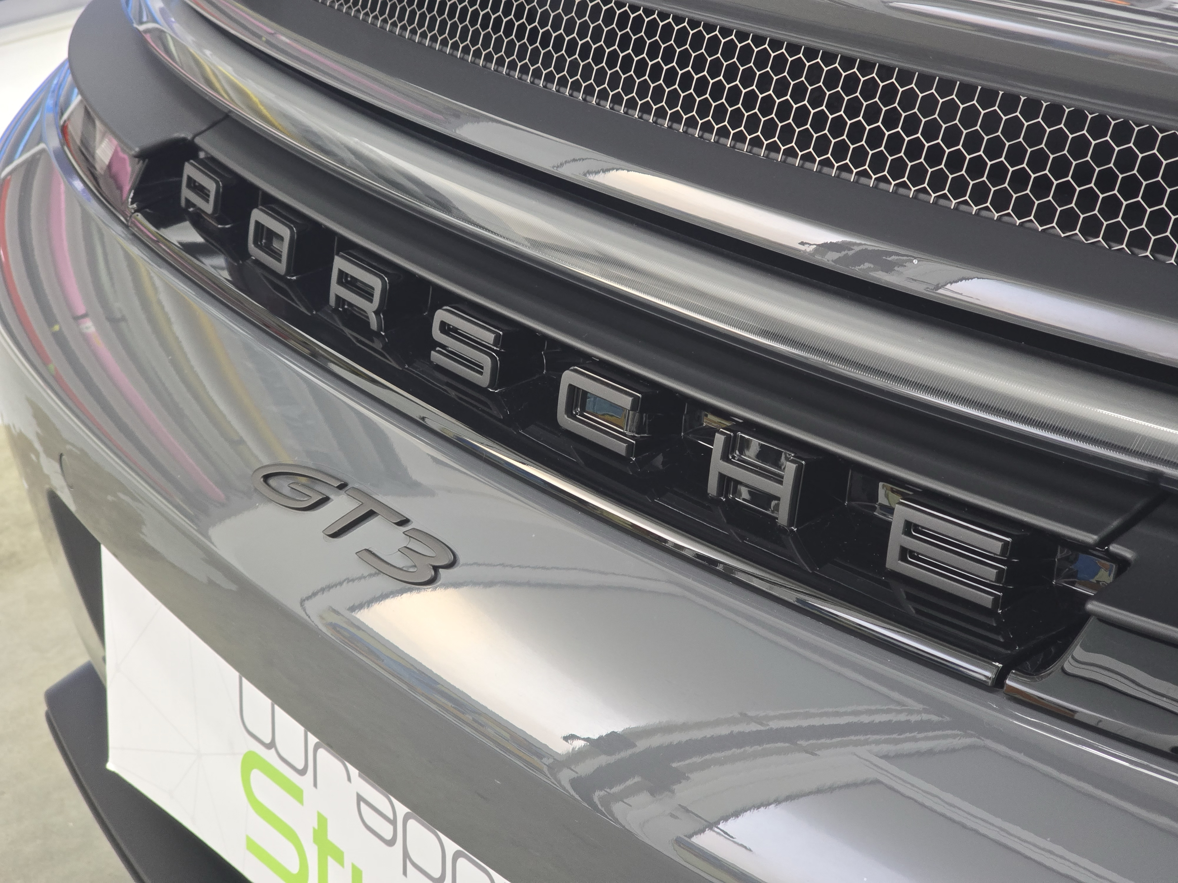 <b>Click to open image!</b> <b>Navigation tip:</b> Hover mouse on top of the right or left side of the image to see the next or previous image respectively.<br /><br />You are browsing images from the article:<br /><span class="sigProPopupCaption"></span>