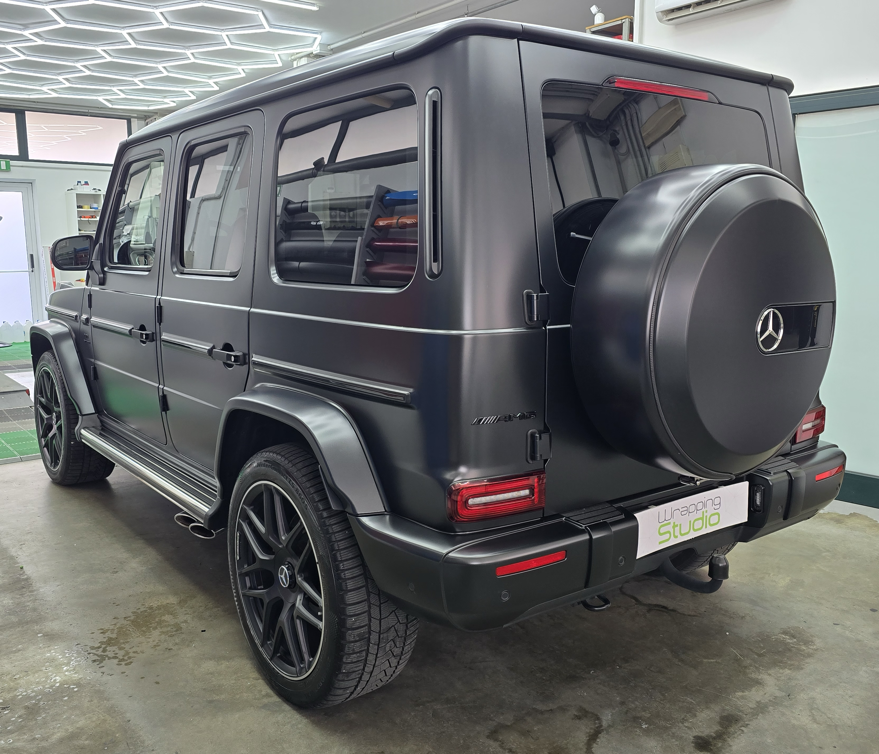 <b>Click to open image!</b> <b>Navigation tip:</b> Hover mouse on top of the right or left side of the image to see the next or previous image respectively.<br /><br />You are browsing images from the article:<br /><span class="sigProPopupCaption"></span>