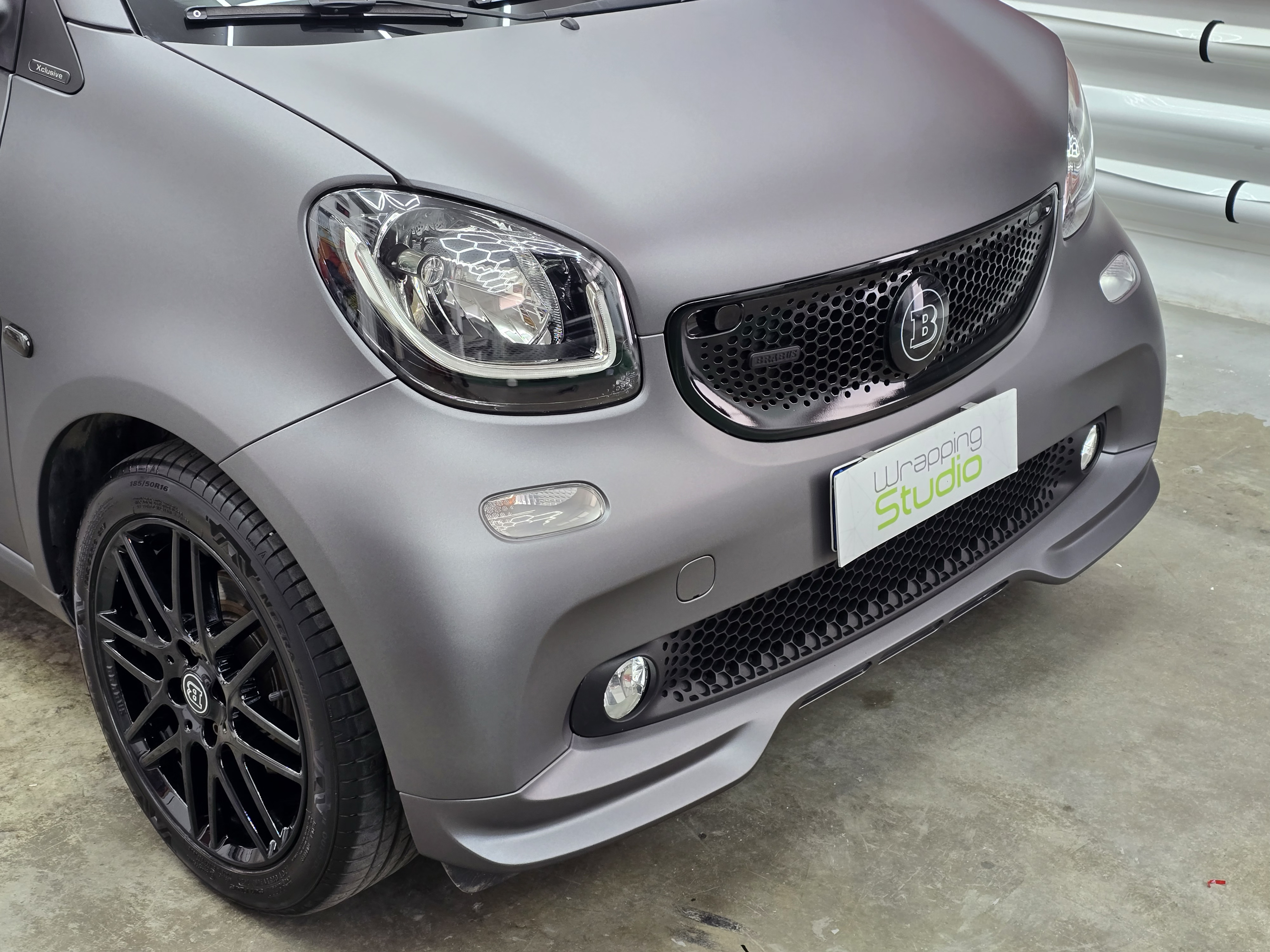 <b>Click to open image!</b> <b>Navigation tip:</b> Hover mouse on top of the right or left side of the image to see the next or previous image respectively.<br /><br />You are browsing images from the article:<br /><span class="sigProPopupCaption"></span>