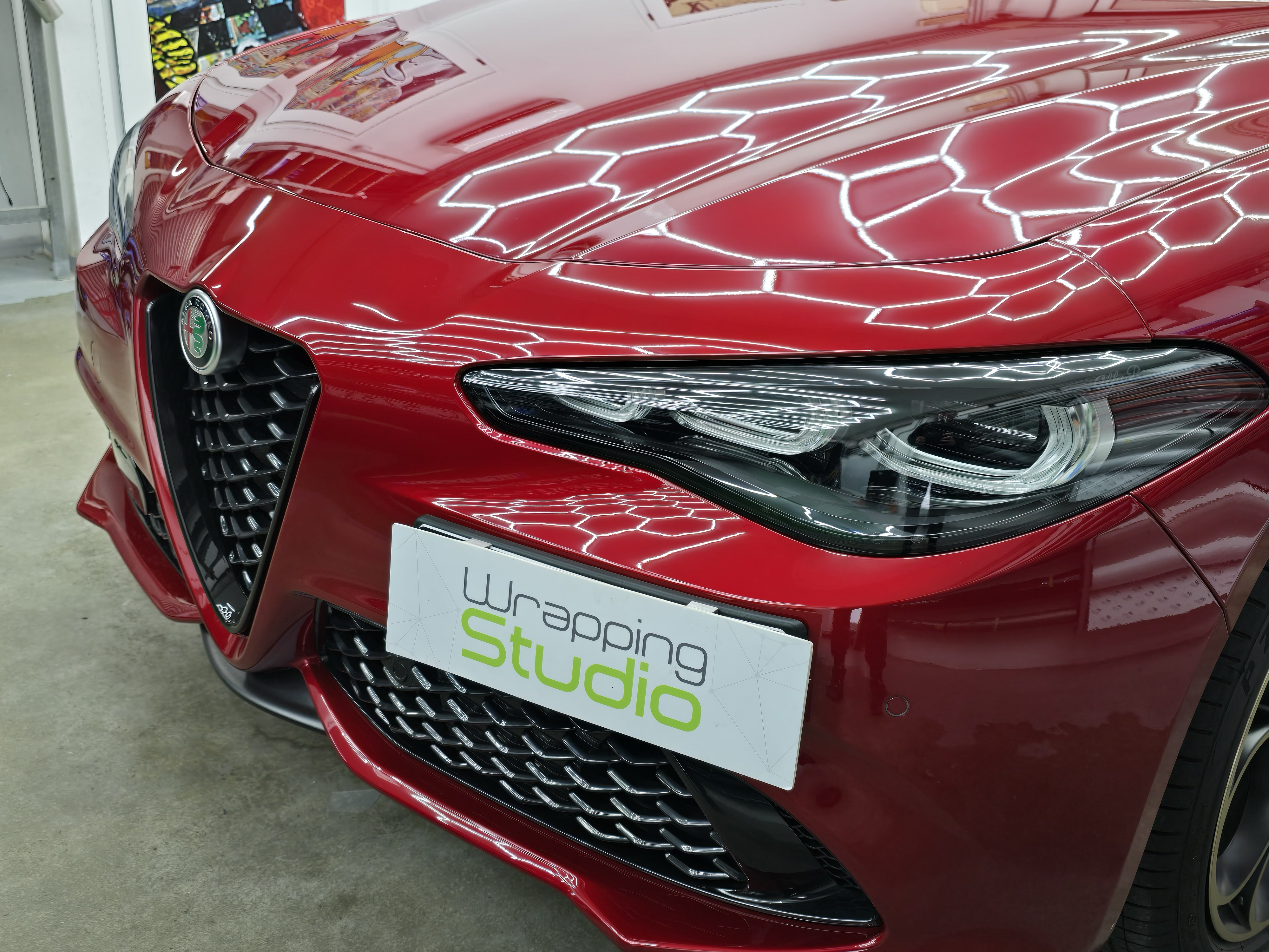 <b>Click to open image!</b> <b>Navigation tip:</b> Hover mouse on top of the right or left side of the image to see the next or previous image respectively.<br /><br />You are browsing images from the article:<br /><span class="sigProPopupCaption"></span>