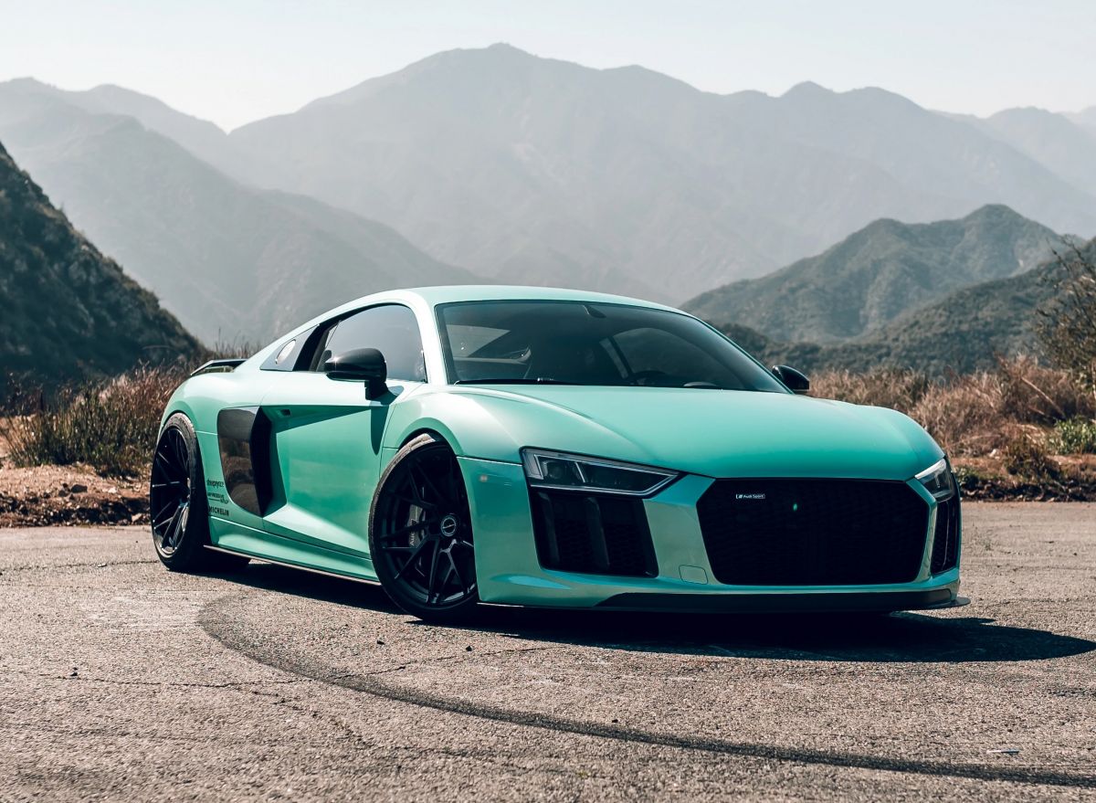 Audi R8 | Wrapping Pearl Neon Mint | Gloss Pearlescent Film
