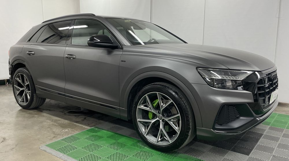 Audi Q8 | Matte Dark Gray