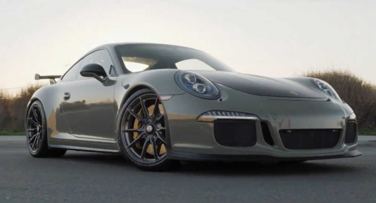 Porsche GT3 | Wrapping Khaki Green | Super Gloss Film