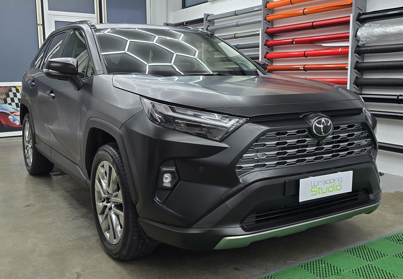Toyota Rav 4 | Car Wrapping Satin Black