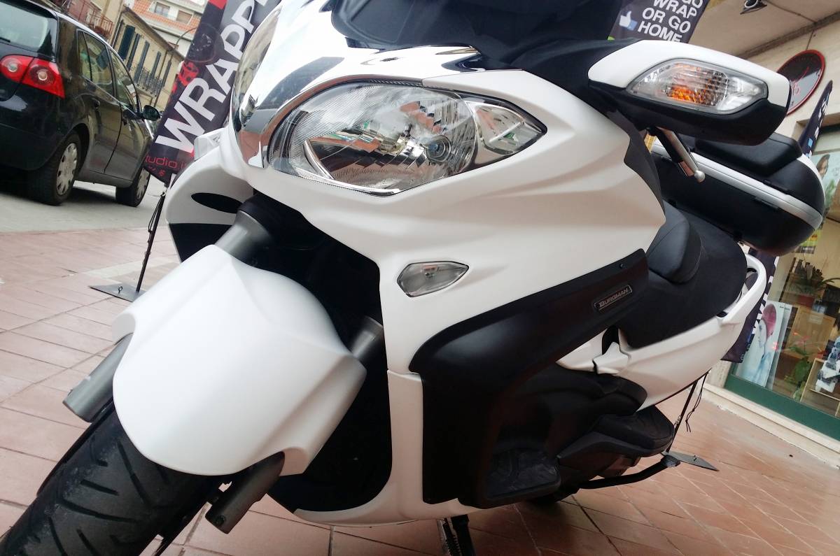 Suzuki Burgman 650 - Wrapping Moto &quot;Bianco Opaco&quot;