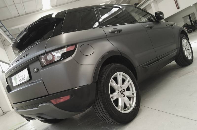 Range rover Evoque - Wrapping Auto "Antracite Metallizzato Opaco"