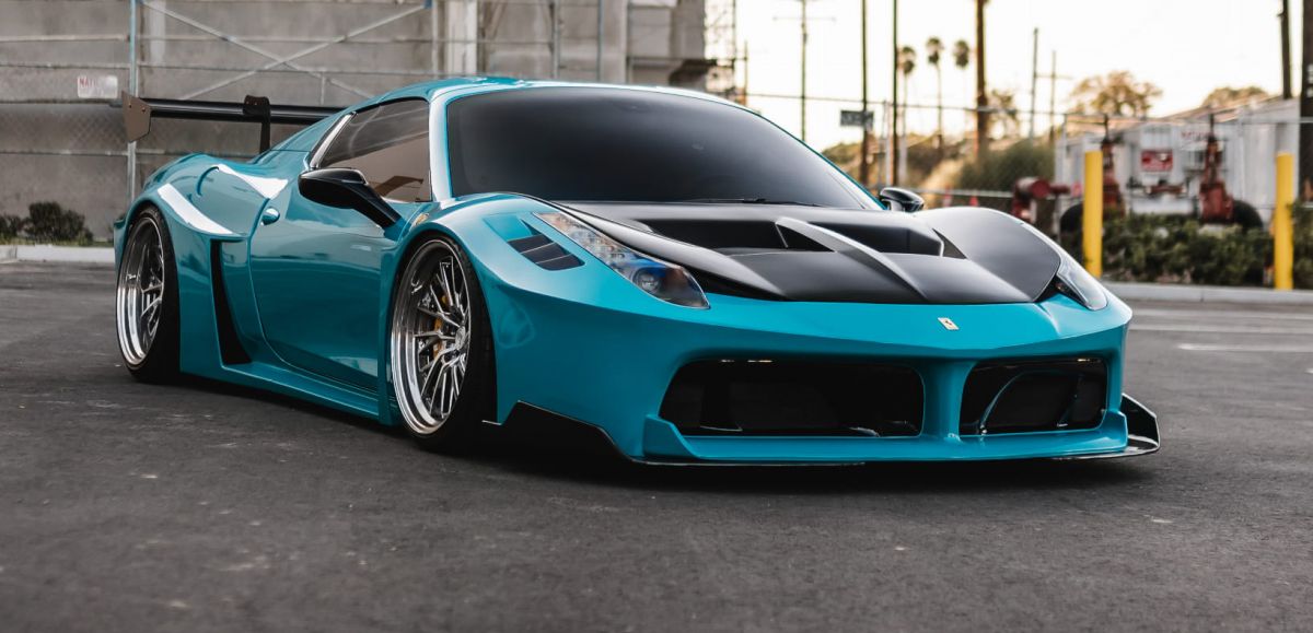 Ferrari | Wrapping Miami Blue | Super Gloss Film