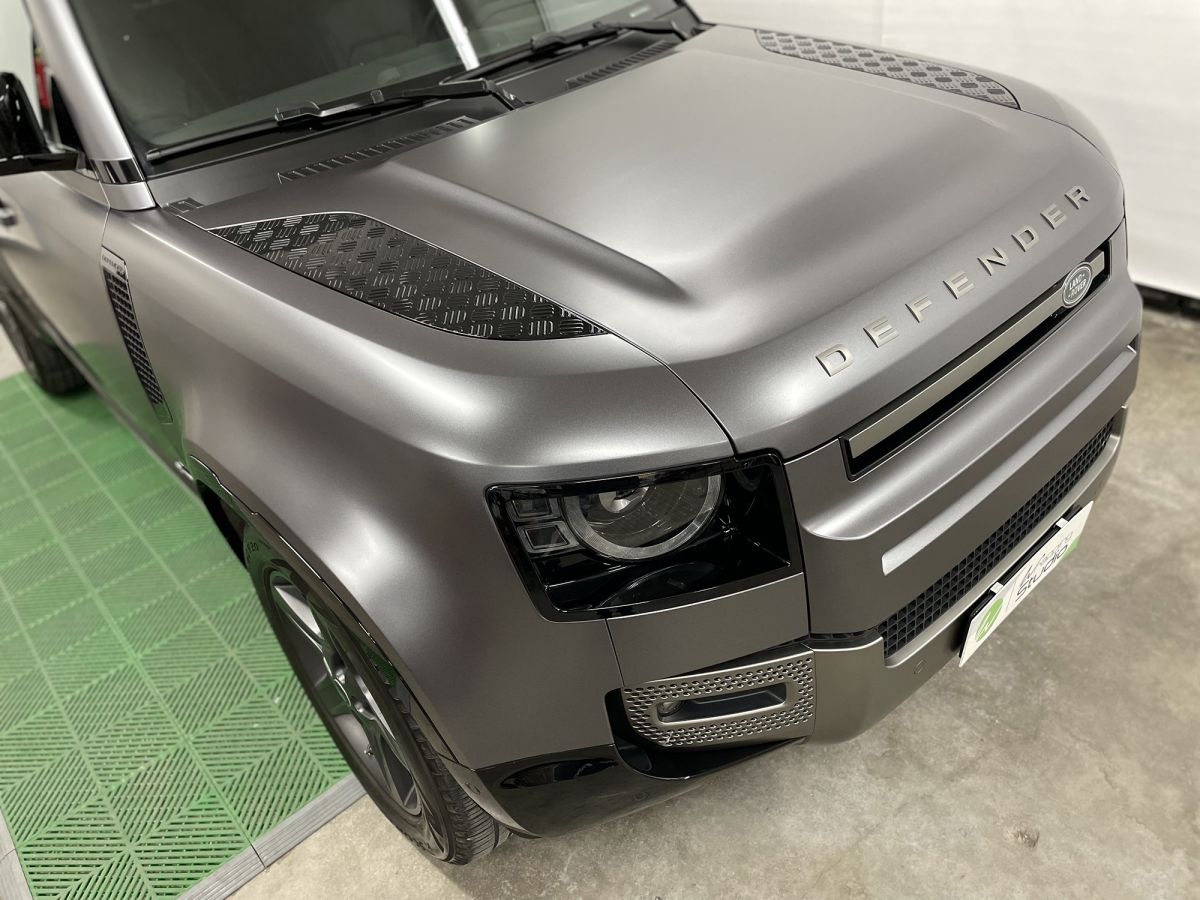 Land Rover Defender | Matte Dark Gray