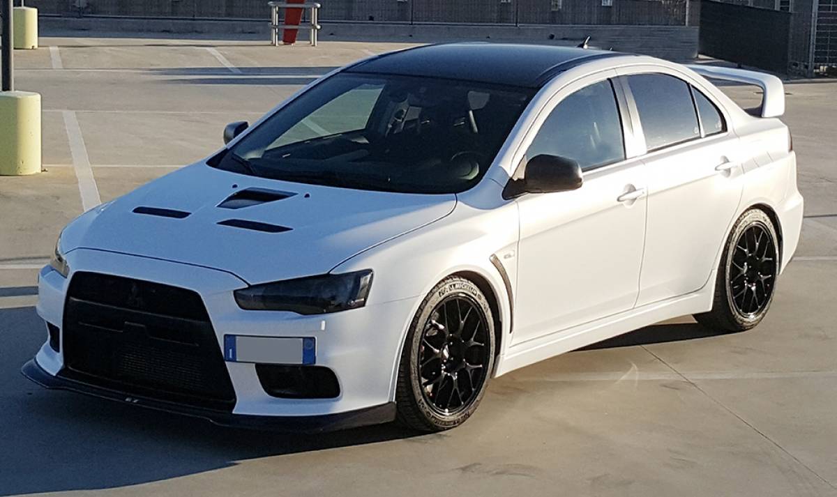 Mitsubishi Lancer Evo X - Pellicola Auto 3M "Satin Frozen Vanilla"