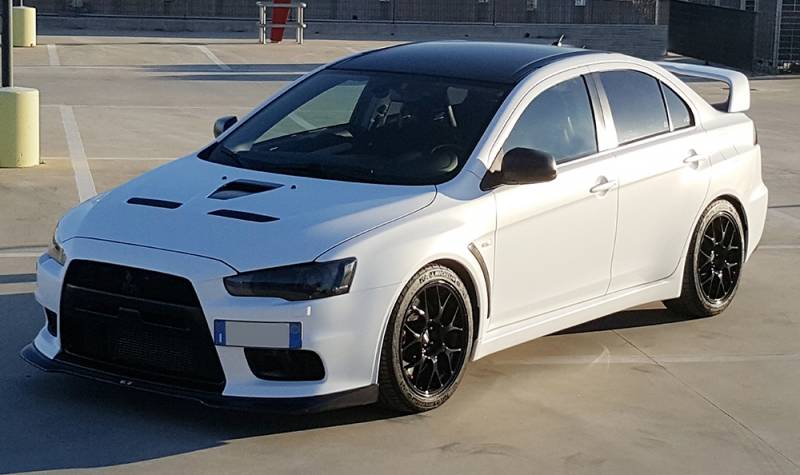 Mitsubishi Lancer Evo X - Pellicola Auto 3M "Satin Frozen Vanilla"